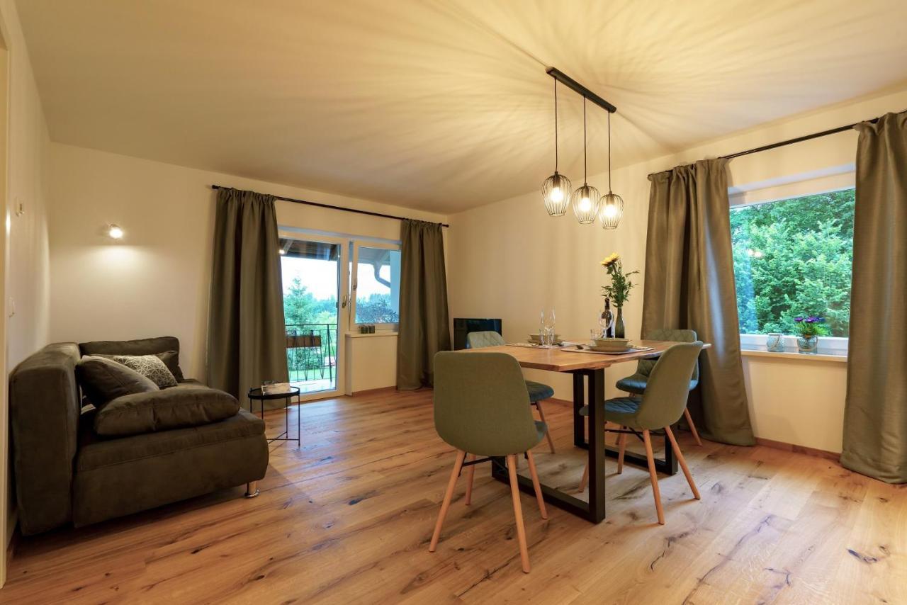 Ferienwohnung Poelzl Chieming Zewnętrze zdjęcie